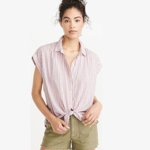 Abercrombie & Fitch Striped Button Front tie top💗